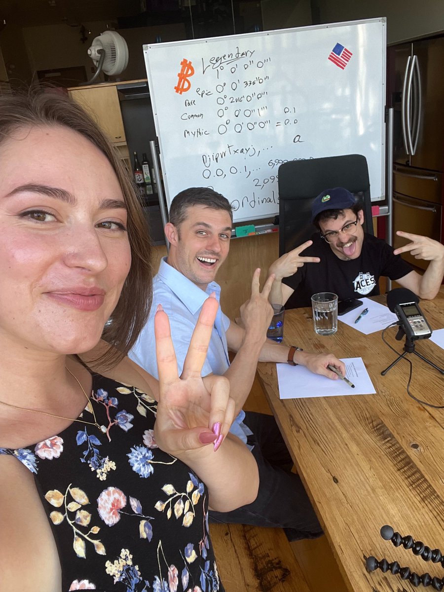 hellmoneypod's tweet photo. Recording with @markgoodw_in 😘🔥 https://t.co/KDvwGcqlC0