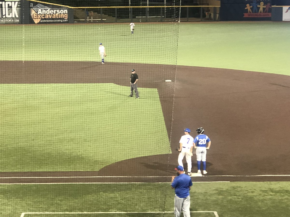 mikey_oddo's tweet photo. Thank you to @CoachMazey @USElitebase @tott1443 @J_Gar12 and @WVUbaseballcamp for a great Labor Day weekend! It was an awesome experience to play on your field, tour the facilities, and to learn from Coach Mazey. https://t.co/qTn42pwMjO