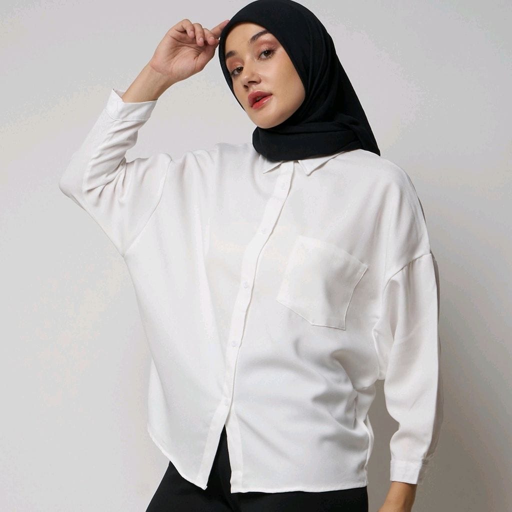 Jdwidia's tweet photo. Kemeja Oversize Cocok Buat Ngantor

Sering bingung outfit ngantor, coba contek style ini deh !

1. https://t.co/IMQnApb7Xi
2. https://t.co/k506n63XCe
3. https://t.co/2BTiLAOIWJ
4. https://t.co/ACl3oMnZqF

Baim wong #LittleWomenEp2  Pertamina #TheLawCafe  #ONEPIECE1059 #BORNPINK https://t.co/FVBuvfGCqM