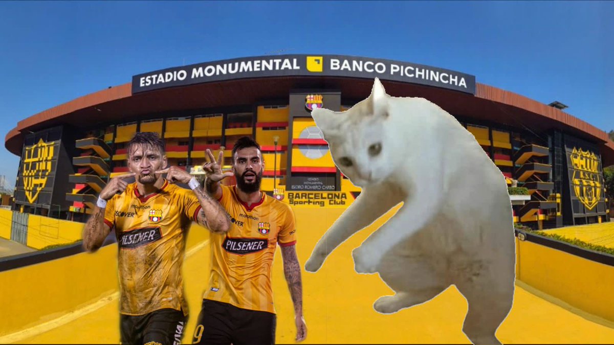ElSamu_BSC's tweet photo. @BarcelonaSC Bustos entrando a la práctica el día miércoles: yo había ponido mis paquetes aquí. https://t.co/jKR1A922AU