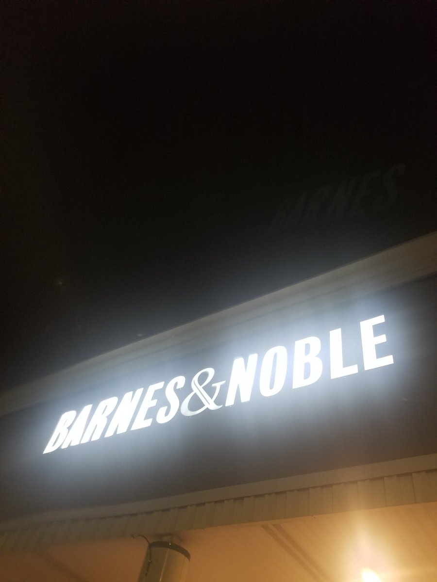 jina_huh's tweet photo. Hello, @BNBuzz! : ) ππΆ
Rainy night. π§ Lovely time at a Barnes & Noble. Love that it has albums by South Korean artists. π°π·πΆ And so many children's books. I'm always looking for books for my precious nephew, a Spurs fan! ππ»ββοΈπβ½οΈ
Please support #bookstores!
#rainkeepsfalling https://t.co/RmzcX8JRzD