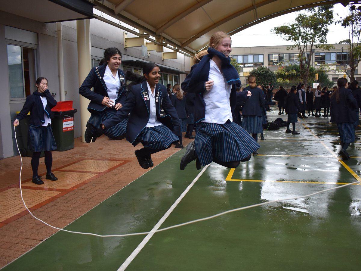 OLMCParramatta's tweet image. Skipping, volleyball and rowing were just some of the activities that took place today at lunchtime in the Frances Kearney Playground for Health and Physical Education Day (HPE). A nationwide initiative that highlights the importance of maintaining a healthy life. #hpeday2022