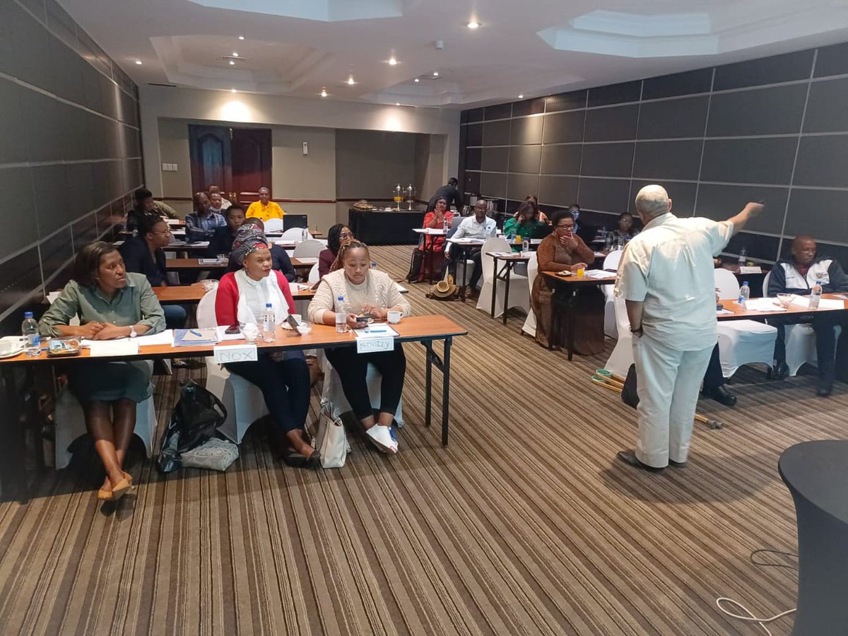 rabisonshumba's tweet photo. #AdvancedMDP - When we grow leaders we stregthen institutions. We are running two #Accredited #managementdevelopmentprograms covering #emergingmanagers and #SeniorManagers in #publicsector in #easterncape. These are being done #thevumiliaway #skillsdevelopment @VumiliaAfrica https://t.co/MxcXYU5kRp