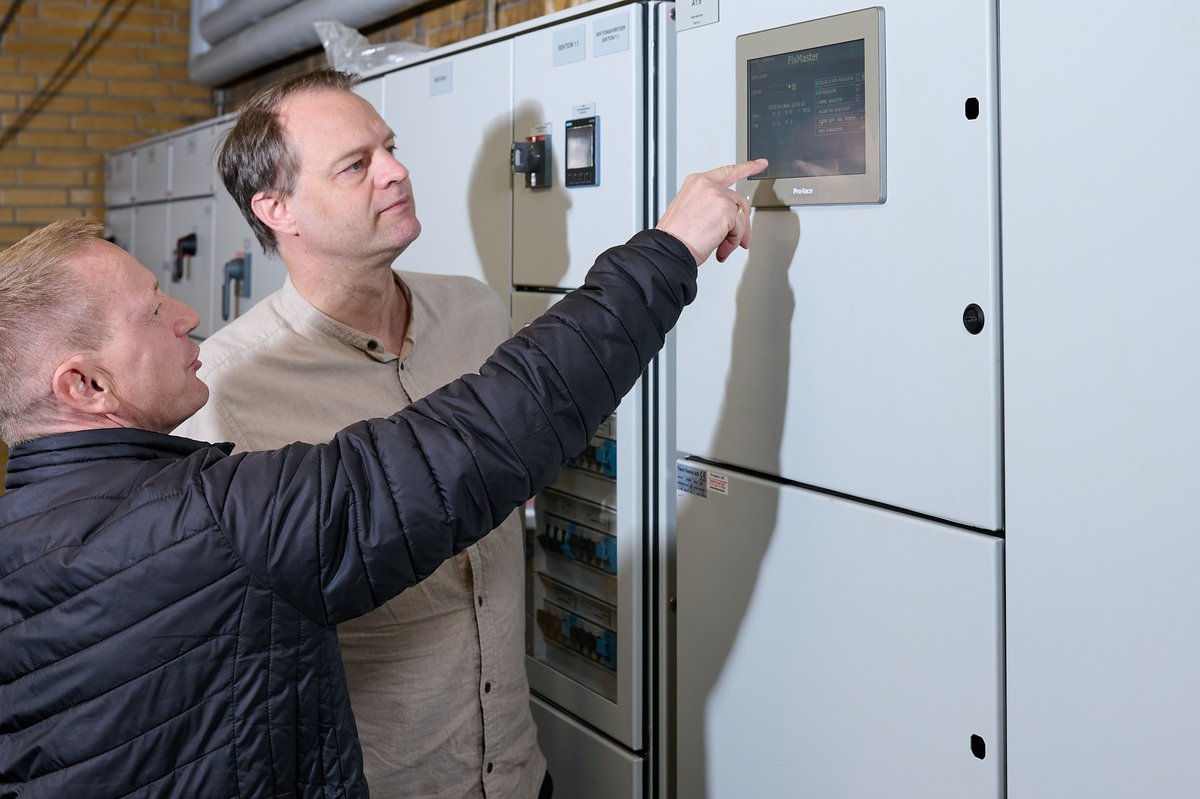 SchneiderElecDK's tweet image. Partnerskab om HMI-paneler og innovative løsninger 💻

”Vi har et rigtig godt og tæt samarbejde med Pro-face og Schneider Electric” forklarer Elian Jessen.

Læs videre her: spr.ly/6012M1K1e

#SchneiderElectric #Adaptivethinking #HMI #Proface #Automation #OEM #LifeIsOn