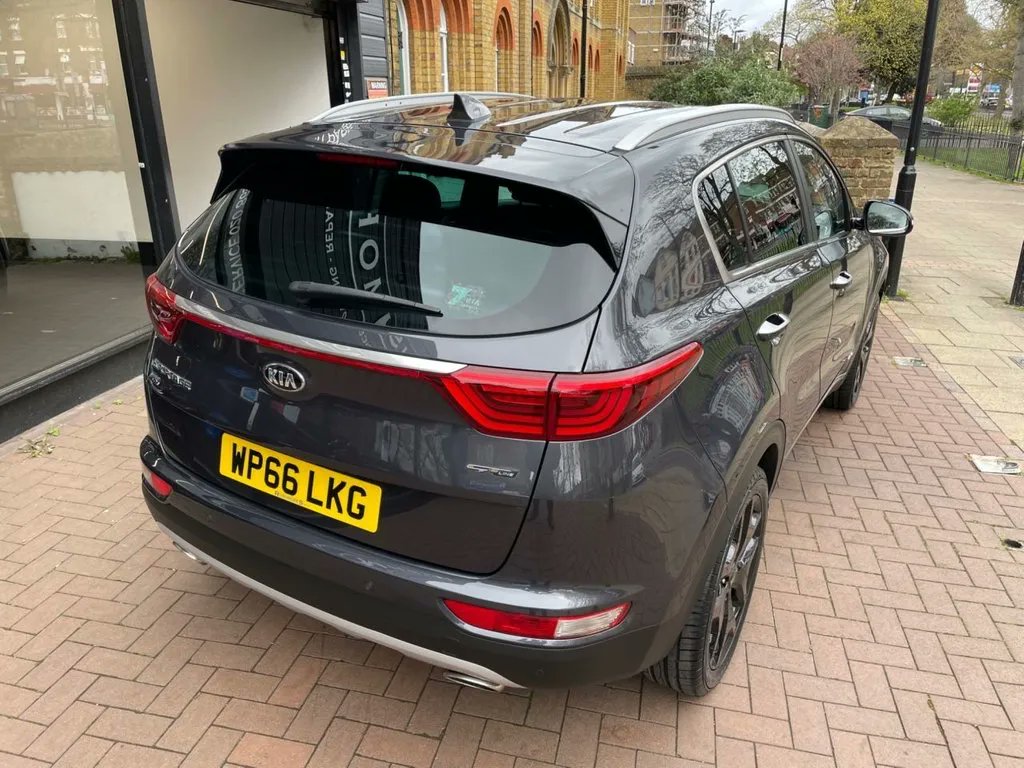 Rushmores_Cars's tweet photo. 💥2016 KIA SPORTAGE💥
Just in! This 2016 KIA SPORTAGE
2.0 CRDI GT-LINE 5d 134 BHP With 56083 Miles!

£15,400 or From £246 Per Month!🤑

⬇️Apply Here⬇️
https://t.co/QucF7QBhCj  📊

#cars #catford #london #carsforsale #automobile #cargram #caroftheday #cardesign https://t.co/S2xpHIAJcp