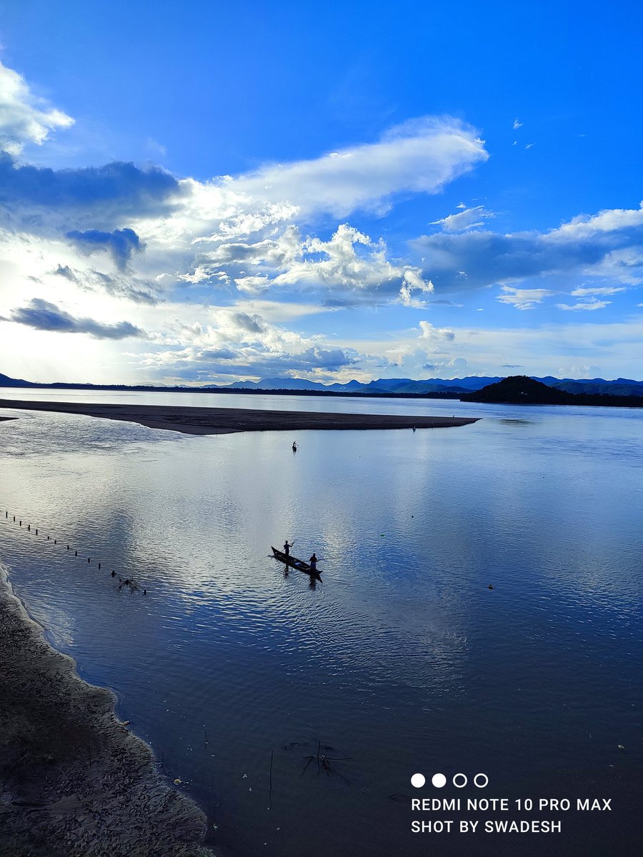 swadesh93's tweet image. Lost Myself In The View ❤️

Location - T Bridge, Badamba, Odisha ❤️
#shotonredmi on #RedmiNote10ProMax
@RedmiIndia @hawkeye @RaghuReddy505 @gautmeluv @masala_dosage @atytse @PrateikDas @AshishThawani15 @sandeep9sarma @themakeavish @RoyNeelanjan @xtermist @Huilgol @SnehaTainwala