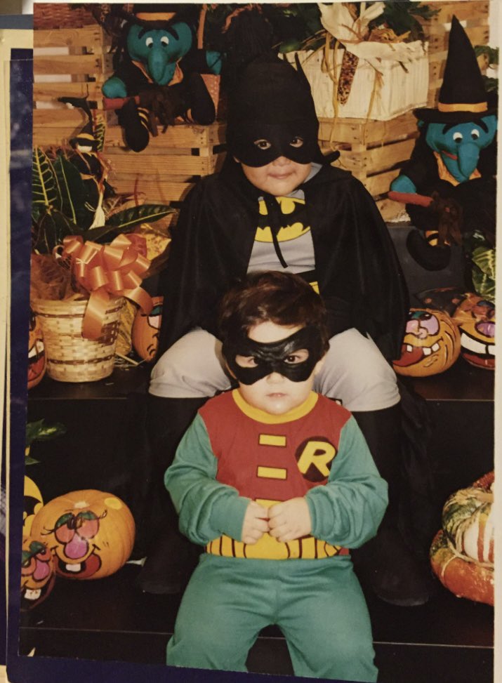 MsLopezBarragan's tweet photo. @aflomoviefilm @aflomoviefilm was a Batman fan by the age of 3 yo.🖤🤍 https://t.co/mUbZK9qLQT