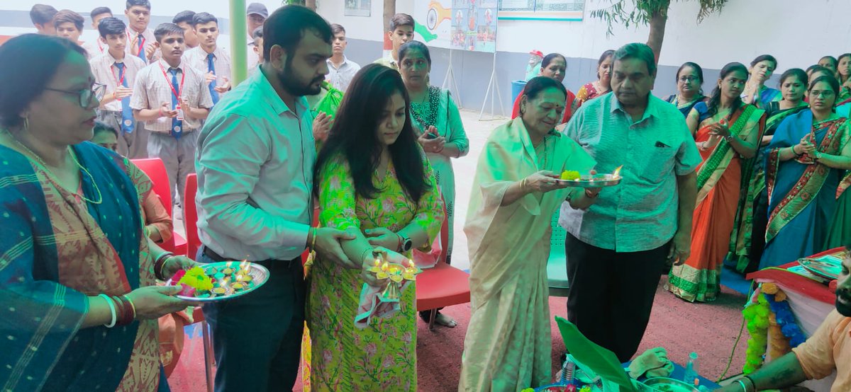 YanshyS's tweet photo. Yanshy high school has celebrate Teachers Day on 5th september 2022 to show  their gratitude to Teachers. https://t.co/sCdmyHxboP