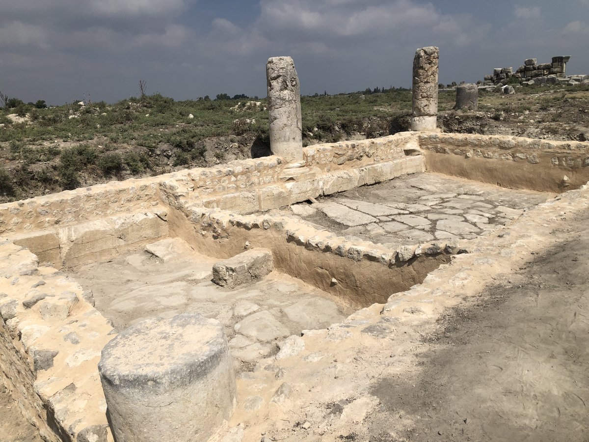 Anavarza Turizme Kazandırılıyor

Adana'nın Kozan İlçesi'nde yer alan UNESCO Dünya Miras Geçici Listesi'ne alınan Anavarza Antik Kenti'nde restorasyon faaliyetleri tüm hızıyla devam ediyor. 

<a href="/TCSanayi/">Sanayi ve Teknoloji Bakanlığı</a>  <a href="/KalkinmaAjansGM/">Kalkınma Ajansları Genel Müdürlüğü</a> 

#güdümlüprojedesteği