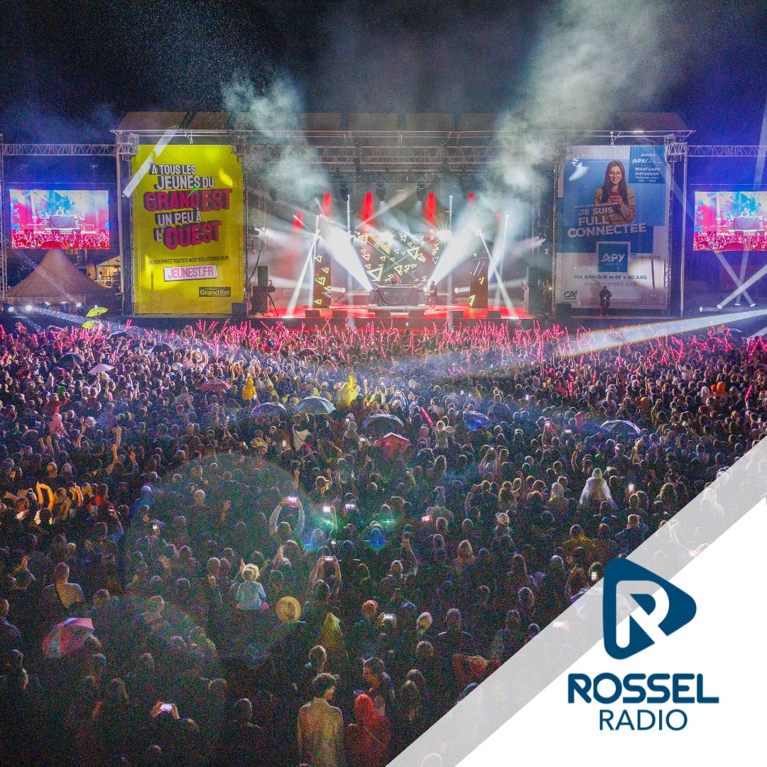 RosselRadioFR's tweet photo. C’était l’événement de la rentrée ! Le #CarrefourDeStars #ChampagneFM à la #FoireDeChâlons avec #Soprano #KeenV #ClaudioCapeo #Mentissa #SoundOfLegend 🔥 • @RosselRadioFR @RosselRadioPub @champagnefm @foiredechalons @LesIndesRadios @Sirti_radio https://t.co/90T6St8YbD