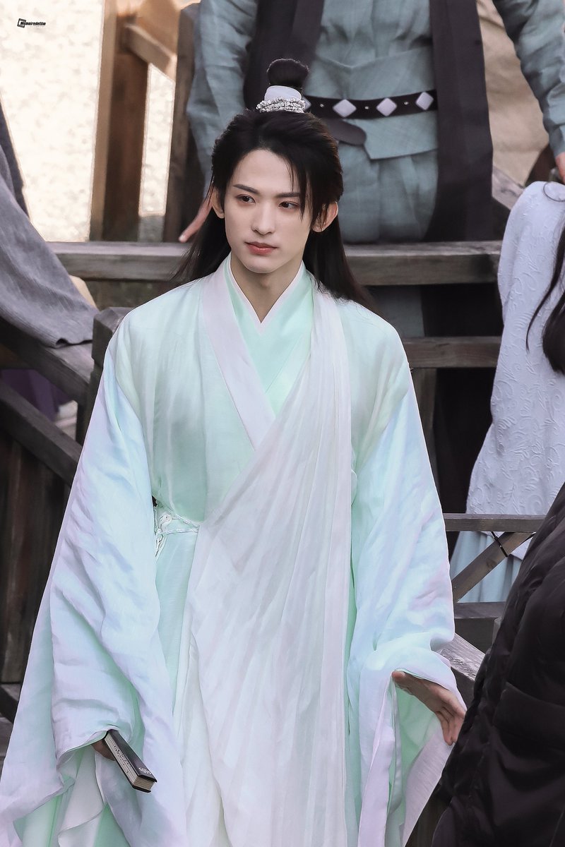 tgcf_intl's tweet photo. Happy Chang Huasen Day! Unreleased windmaster photos 😍🍃🥰

📎 Memoiredefilm·常华森

TGCF Manhua: https://t.co/0QWfEZy6WA

#TGCFLiveAction https://t.co/vkqKqoyZIK