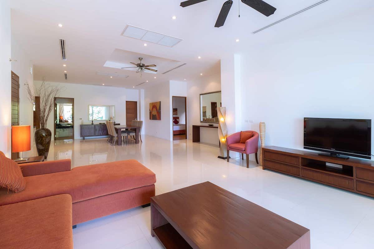SiamExProperty's tweet photo. 𝟐 𝐁𝐄𝐃𝐑𝐎𝐎𝐌𝐒 𝐂𝐎𝐍𝐃𝐎 𝐅𝐎𝐑 𝐒𝐀𝐋𝐄 𝐊𝐀𝐌𝐀𝐋𝐀 𝐅𝐀𝐋𝐋𝐒
𝐢𝐧 𝐊𝐚𝐦𝐚𝐥𝐚, 𝐏𝐡𝐮𝐤𝐞𝐭
🔎 https://t.co/Es4JNu5REv
☎️+66 92-540-7879
#thailand #phuket #realestate #condoforsale #property  #investment #phuketthailand #bangkok #propertyinvestment #phuketisland https://t.co/mZmastyZA4