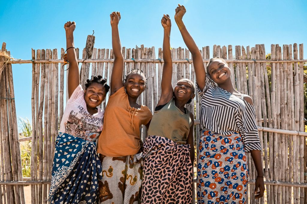 L'idée d'1 PACTE SOCIAL entre Congolais autour de la question de la redistribution équitable ds richesses ê à creuser. Certains écarts heurtent la conscience
<a href="/YaleSeti/">yale seti</a> @SangesYonas @TansiaTracy <a href="/KibubiEliane/">Éliane KIBUBI</a>  <a href="/Pakadjuma_Res_F/">Fondation Pakadjuma Résilience</a> <a href="/sergesindani01/">Serge Sindani</a> @WawinaN <a href="/dorcas_mwanza6/">Dorcas Mwanza</a> <a href="/AlineMamputu/">Aline Mamputu Ngiedikisa</a>