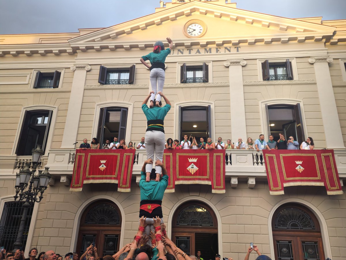 glo_llobet's tweet photo. La Festa Major de #Sabadell és: retrobaments, cultura popular, emoció, festa!

Moltes gràcies a les entitats, serveis municipals i a tothom que ho ha fet possible.

🎉 #FMSBD22
🟨 #GovernRepublicà
🧅 #Sabadell https://t.co/xNhIjmkDLh