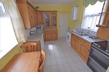 Michael_JonesCo's tweet photo. Michael Jones & Company Estate Agents - For Sale 3 bedroom property on Allensbank Crescent, Heath, Cardiff. Close to UHW. View the 360 Virtual Tour online. https://t.co/KTkVbaUMPs #ForSale #OnTheMarket #Heath #Cardiff #CF14 #House #Home #EndTerrace #UHW #EstateAgent #Property https://t.co/1bv0DwRtdZ