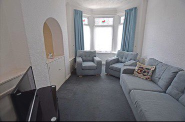 Michael_JonesCo's tweet photo. Michael Jones & Company Estate Agents - For Sale 3 bedroom property on Allensbank Crescent, Heath, Cardiff. Close to UHW. View the 360 Virtual Tour online. https://t.co/KTkVbaUMPs #ForSale #OnTheMarket #Heath #Cardiff #CF14 #House #Home #EndTerrace #UHW #EstateAgent #Property https://t.co/1bv0DwRtdZ