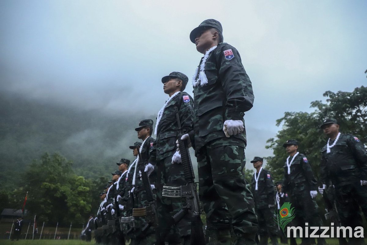 KNU တပ်မဟာ (၅) နယ်မြေ၌ ဩဂုတ်လ တိုက်ပွဲများအတွင်း စစ်ကောင်စီတပ်သား ၈၀ ကျော် သေဆုံး

facebook.com/MizzimaDaily/p…

#Mizzima #KNU #KNLA
#စစ်ကောင်စီတပ်ဖွဲ့ #BGF
#တိုက်ပွဲဖြစ်ပွါး