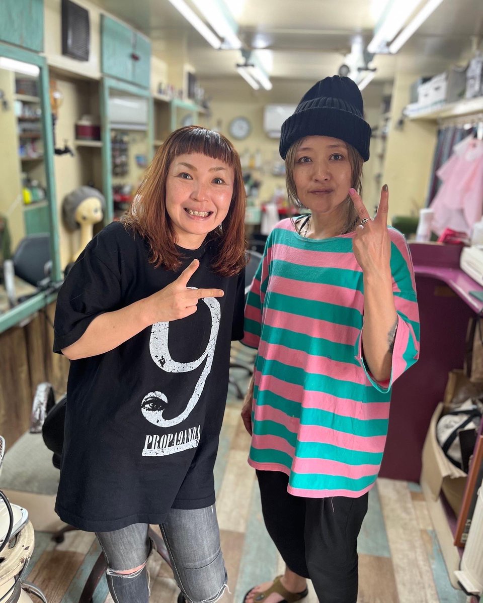 exsxrxz's tweet photo. 超久しぶりに!
custom hair garageへ!
超サッパリ!夫婦でパッツン笑
有難うねー!!
✴︎PINGLATE!! @_____miu0110 ちゃんのお母さんの美容院だに!!
#EASTSIDEROCKERZ #豊川 #customhairgarage #田原 #PINGLATE https://t.co/ow5Svd0xZI