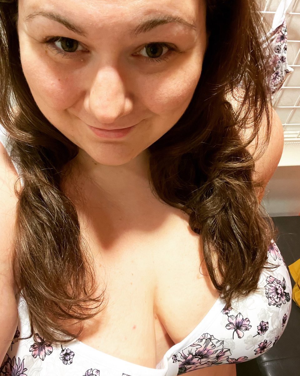 QueenRaspberry2's tweet photo. Went bra and panty shopping today 🥵 who��s going to reimburse me for what I spent?

#buyingcontent #sellingcontent #curvygirl #kink #plussizelover #ssbbw #bbwlove #bbwqueen #bustywomen #bbwgoddess #bbwboobs #bbwcurvy #milf #bbwlovers #bbwloversonly #thickmilf #milfalert #bbw https://t.co/aSMVxUILTI