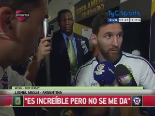 Justin Bieber intentando tocar en Argentina