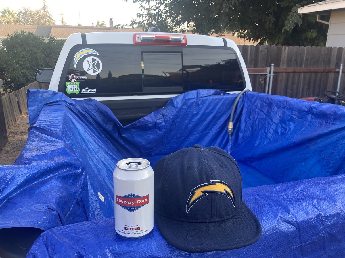 TheZRob2's tweet photo. Kids said dad it’s hot outside! Hold my beverage #BoltUp #HappyDadSeltzer this is how I’d pull up to #TheDangerousTour @HardyMusic @MorganWallen @ernest615 #JustBeingErnest @JellyRoll615 please #HelpThePostman @ThisPastWeeknd #NFWMLID #OTHG https://t.co/b2b9wZWe5F