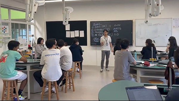 [UISG News] New Teachers Chat About UISG Video (September 2022)

uisg wechat link : mp.weixin.qq.com/s/i5PRS7QaKlhG…
uisg website link : utahloy.com/gz/news/new-te…
 
#utahloy #uisg #ibschool #ibschoolchina #uisgteacher #teacher