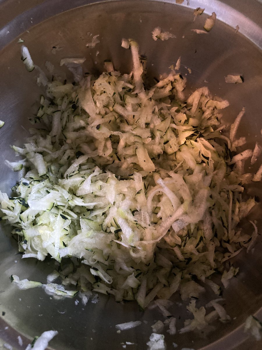arcampbell72's tweet photo. Finally got around to making homemade zucchini bread. 12 loaves made, only 4 left after sharing w my neighbors. #waytodoit #moretocome https://t.co/VlPy27fQ6Q