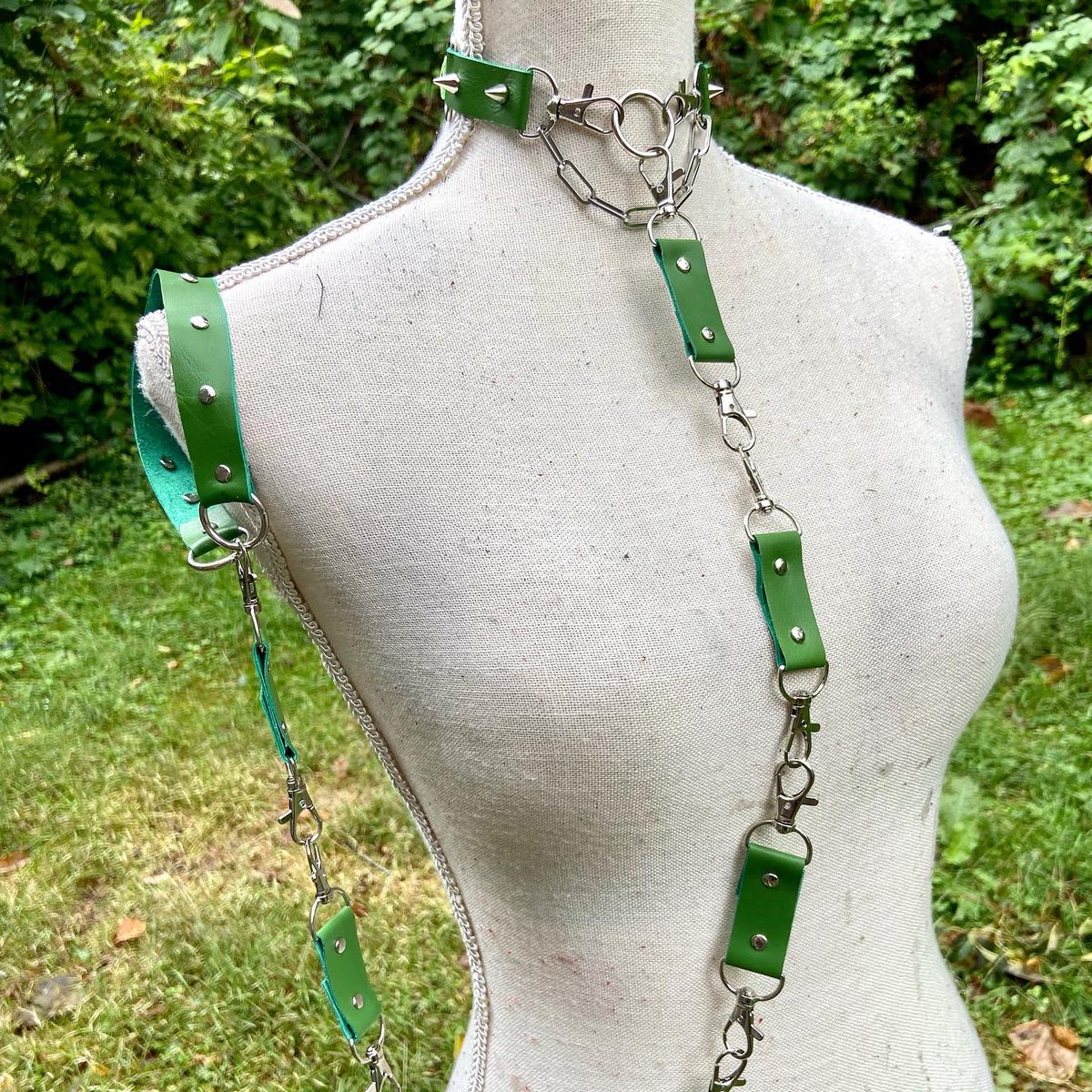 magicalminniex's tweet photo. 💫‼️24 HOUR GIVEAWAY‼️💫
•
RT/FAV/tag a friend to enter, winner will receive a leather choker/detachable leash set, must be following me to win, 18+, and usa or willing to pay international shipping! Winner picked tomorrow night same time as now❤️ https://t.co/I6tmktHTFW