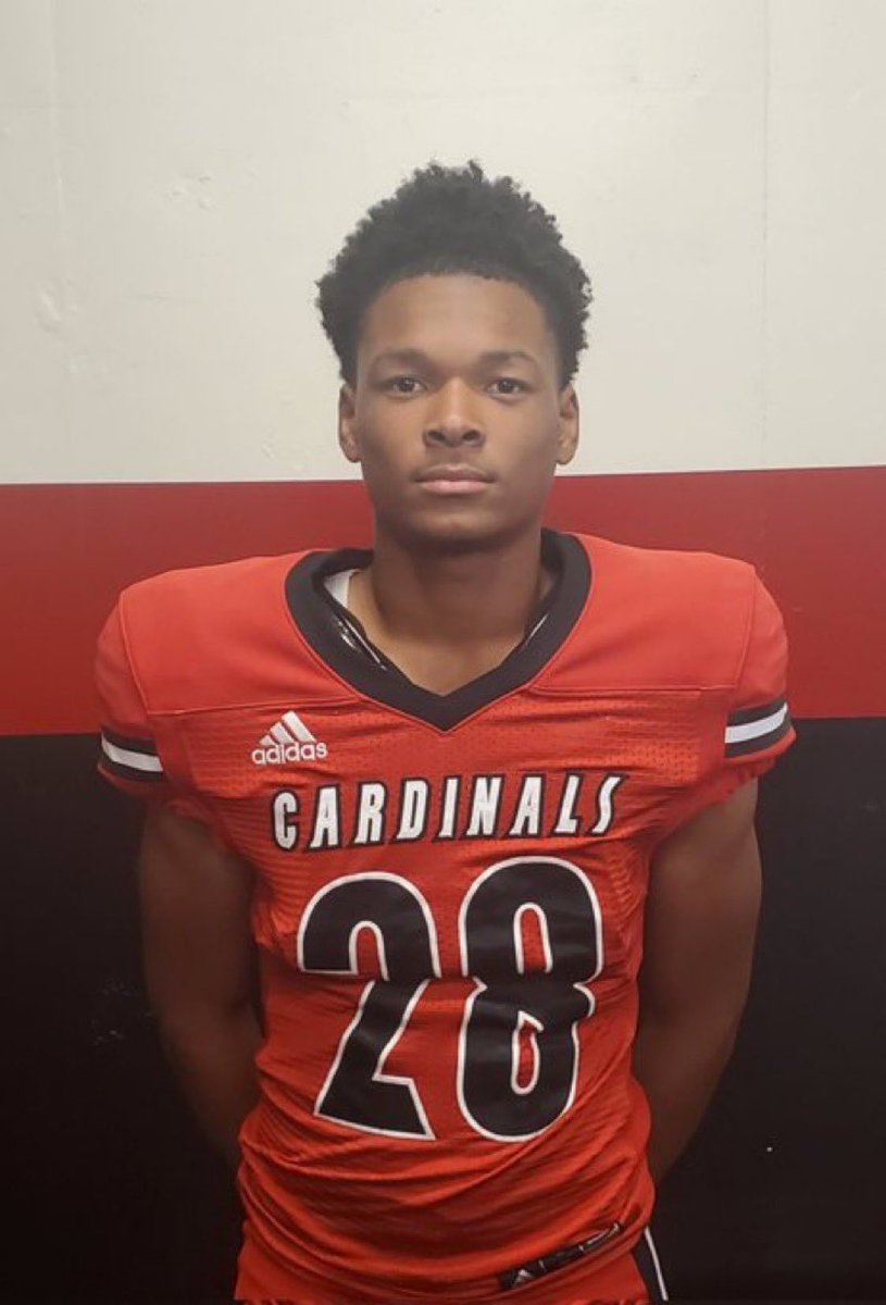 Coachsanchez77's tweet photo. Kyron Crain had a big night for @bernardino_hs with 19 carries 273 yds, 4 rushing TDs, 2 asst. tkls, 1 PBU, 1 INT (27 yds INT rtn). Another big win by Cardinal City Congratulations Kyron you have won the @SBVC_Football San Bernardino County HS Player of the week! https://t.co/dLhah0oV4b