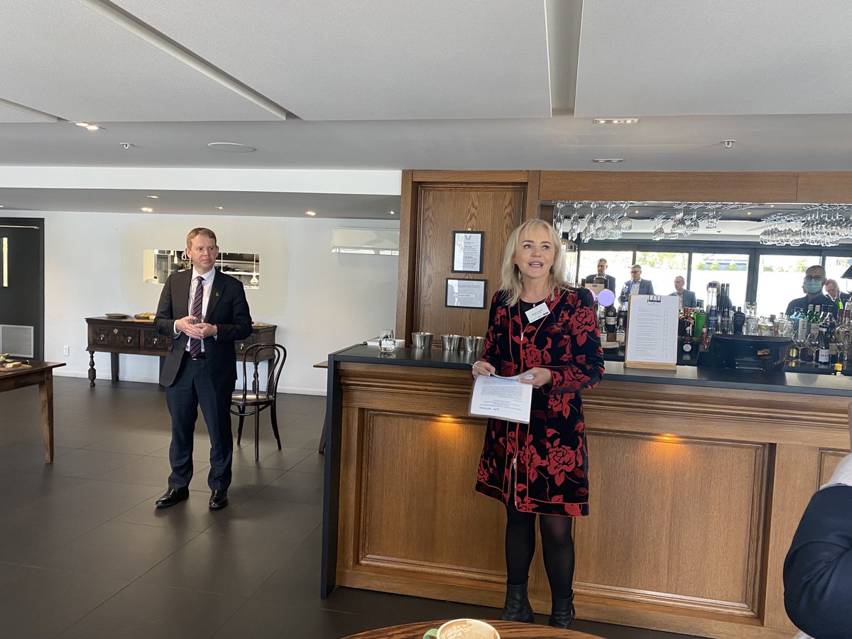 ⁦<a href="/major_comp/">Major Companies Grp</a>⁩ with ⁦<a href="/chrishipkins/">Chris Hipkins</a>⁩ in Christchurch talks on education, youth crime and immigration to MCG  CEO’s thanks to ⁦<a href="/LamontNettles/">Nettles Lamont</a>⁩ and Skills Highway