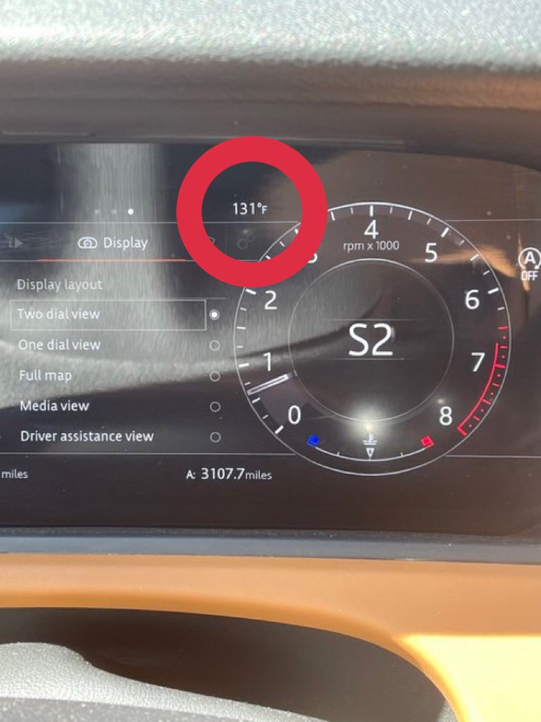 StanleyRoberts's tweet photo. The Grapevine traffic is still a mess after the #Routefire. One driver told me it took 1.5 hours to cross and the radiant temperature reached a sizzling 131° according to the temp gauge. https://t.co/vmYt1sNbM2