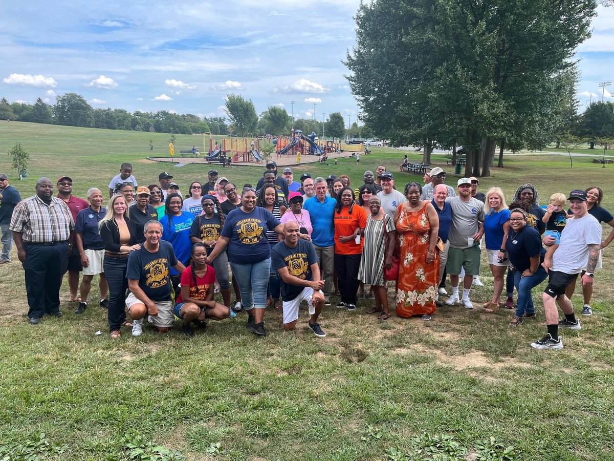 Union Strong! Happy Labor Day!
#WeAre32 #Unions #AFLCIO #buildingtrades #CBTU #UFCW #Teamsters #KerriEvelynHarris #KEEVHA #KEEVHA_DE