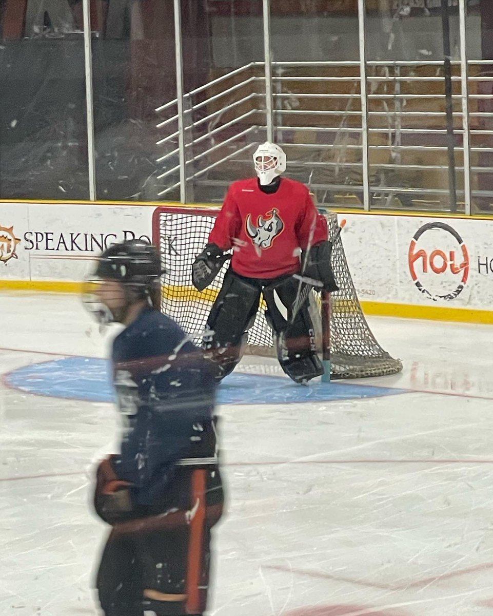 PatrickBoyle29's tweet photo. Ready to get to work #rhinocountry @Rhinos_Na3hl https://t.co/Y3BirnGcae