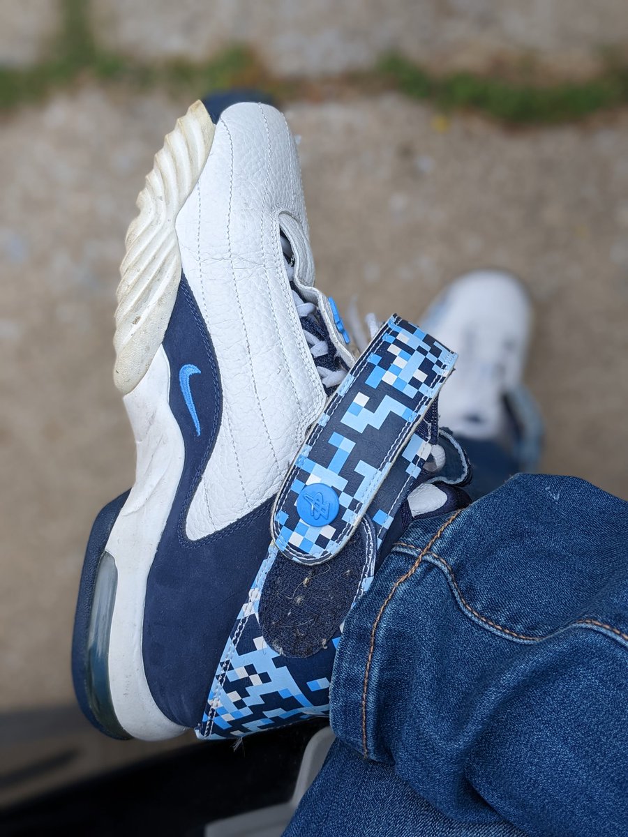 amcmath04's tweet photo. Monday! #KOTD #Nike #AirPennyIV #DigiCamo #SeptemberSoles #ashwithkicks #solesnangles #shoessofresh #thesolefirm #respectherstyle #queenofsoles #sneakersisterhood #wearyoursneakers #girlwholovesneakers #yoursneakersaredope https://t.co/6oVVRBRjVi
