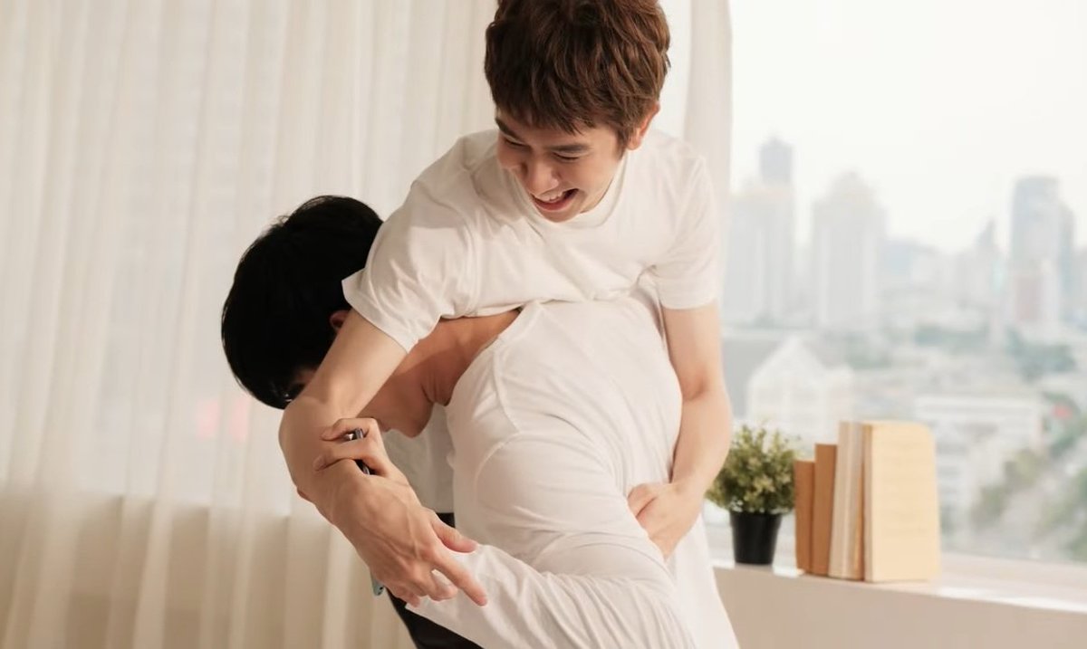Wiwi58359628's tweet photo. ภาพน่ารักขนาดนี้ใครๆก็อยากมีไว้ครอบครอง
#FTBFallingForYouPls https://t.co/bQYcY7O96f