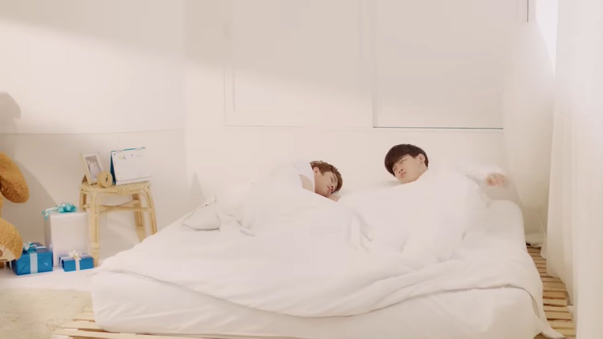 CapybaraIsWarm's tweet photo. Ohmくんが起きる前の2人の寝顔の写真などあればぜひ✨
#FTBFallingForYouPls https://t.co/l9hk50vPAT