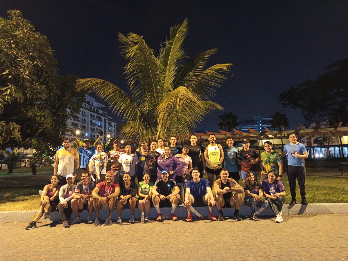 wrclubwarriors's tweet photo. Comenzando la semana de entrenamientoπββοΈπββοΈ
-
-
#YoElegiCorrer #Run #WRClub #WarriorsRunningClub #runningmotivation #runnersworld #RunnersComunity #Ecuador #Guayaquil https://t.co/OvjW5dyZ4K