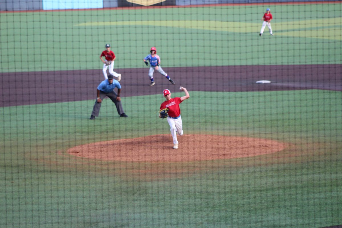 Adam Loucks tweet media