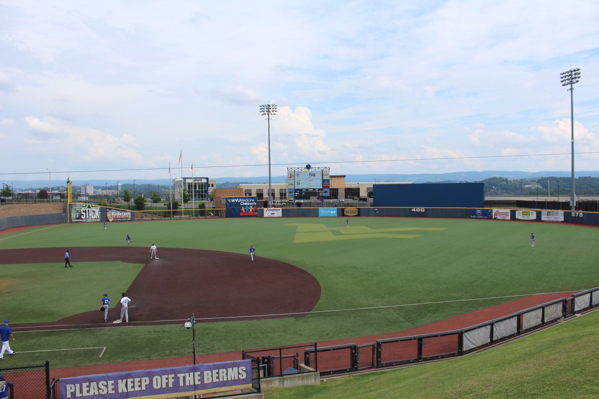 Adam Loucks tweet media