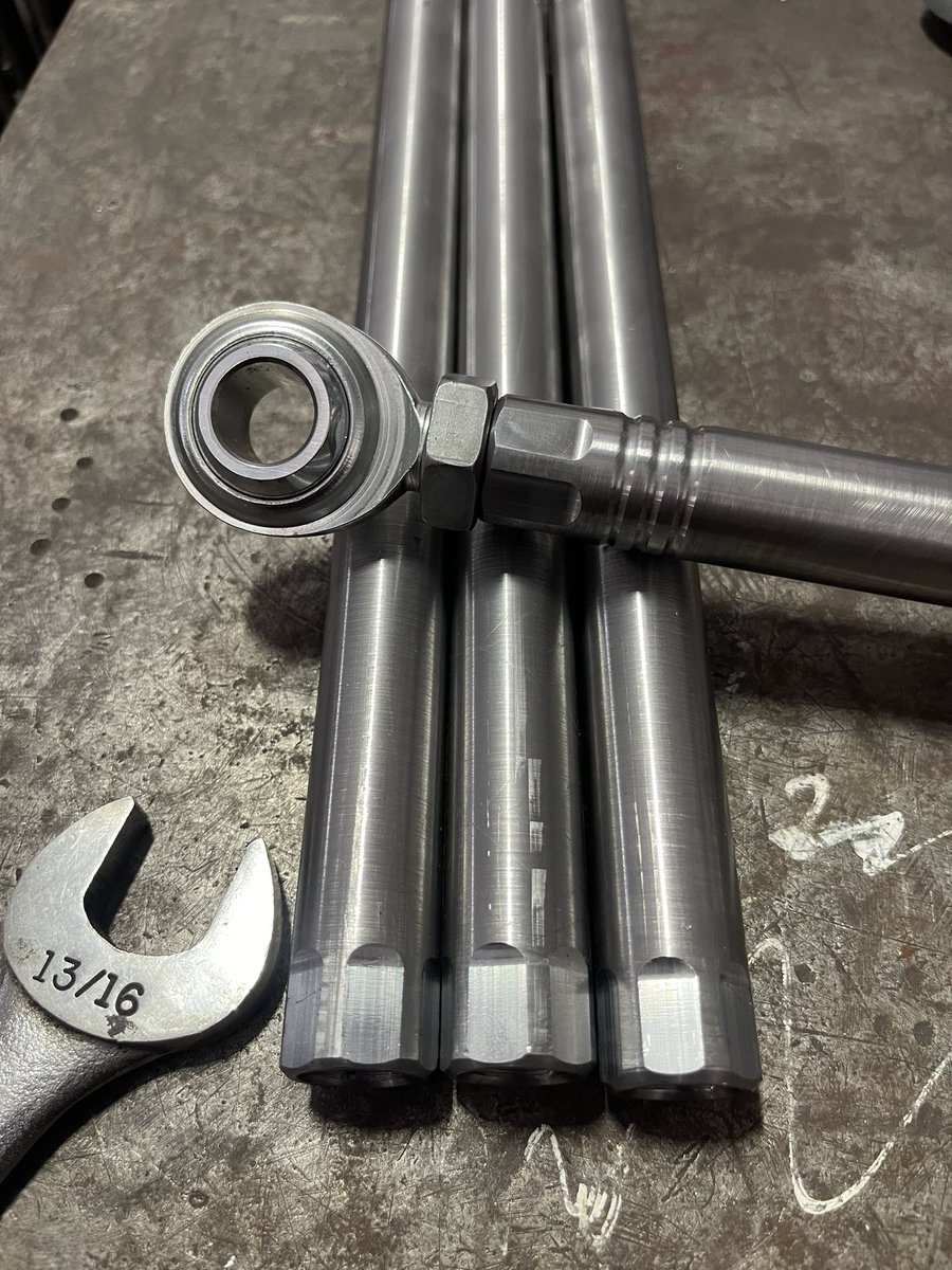 CPTRACINGMFG's tweet photo. New!!!!  CPT RACING MFG SUSPENSION TUBES.  5/8-18 Thread. https://t.co/lMH88AoKWy