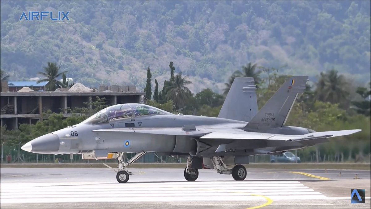 asln_tv's tweet photo. Royal Malaysian Air Force FA-18 at LIMA Airshow 2017 | Day 2 
Watch here: https://t.co/mLVLO4TcQS
-
Visit our website: https://t.co/cah4Se8bwJ
#asln #airflix #LIMA2017 #airshow #malaysia #flyingdisplays #royalmalaysianairforce #FA18 #exclusive #aircraft #aviation #aircraftlovers https://t.co/HlrXSu4xkm