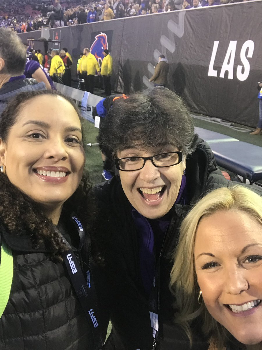 Just wondering. Does anyone know of any universities besides @uw where there is a woman who is president, a woman who is the athletics director, and a woman who is the FAR (faculty athletic representative)?  💜💜💜