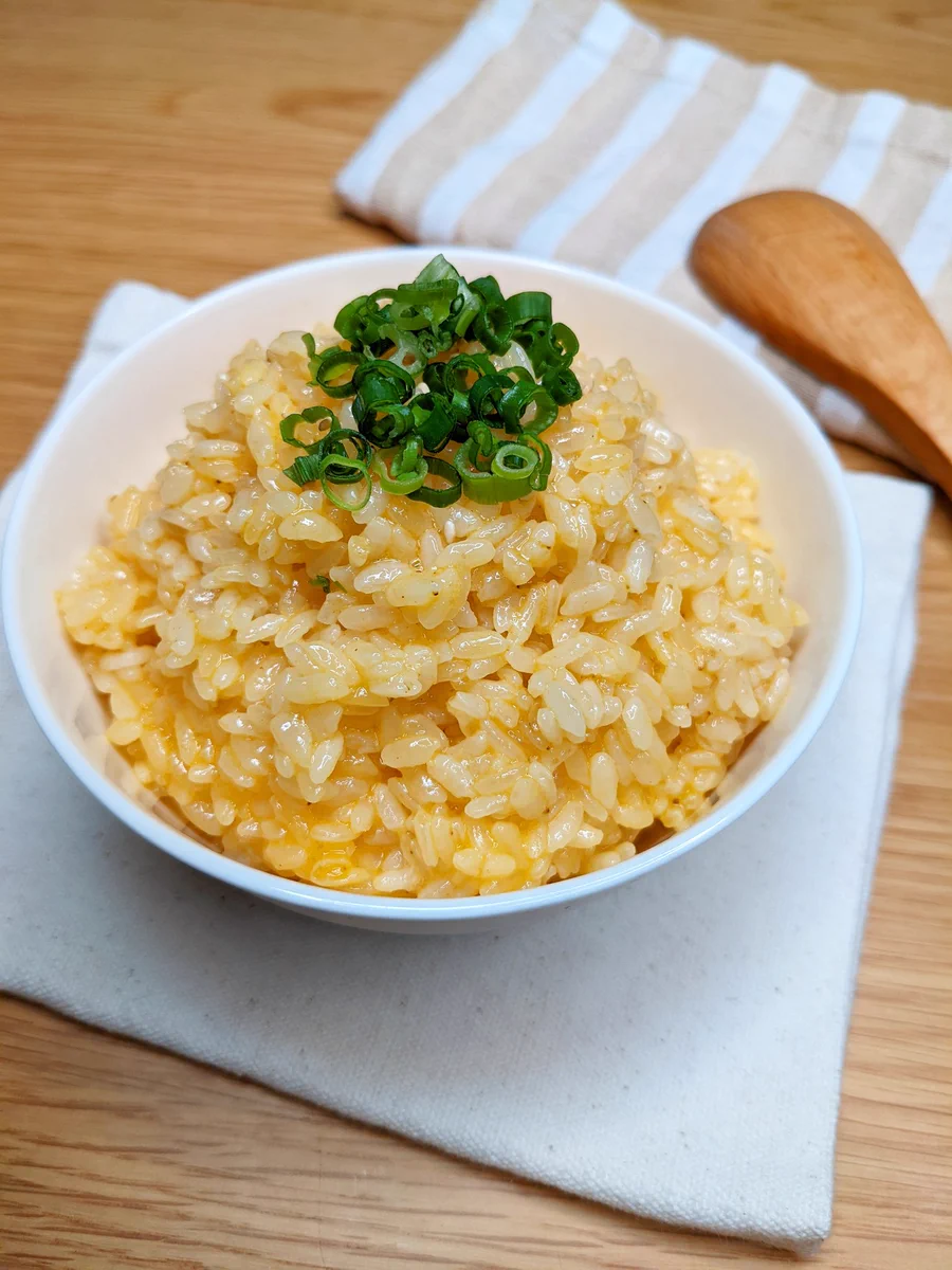白だしを使って旨味たっぷり。簡単レシピの王道TKG。