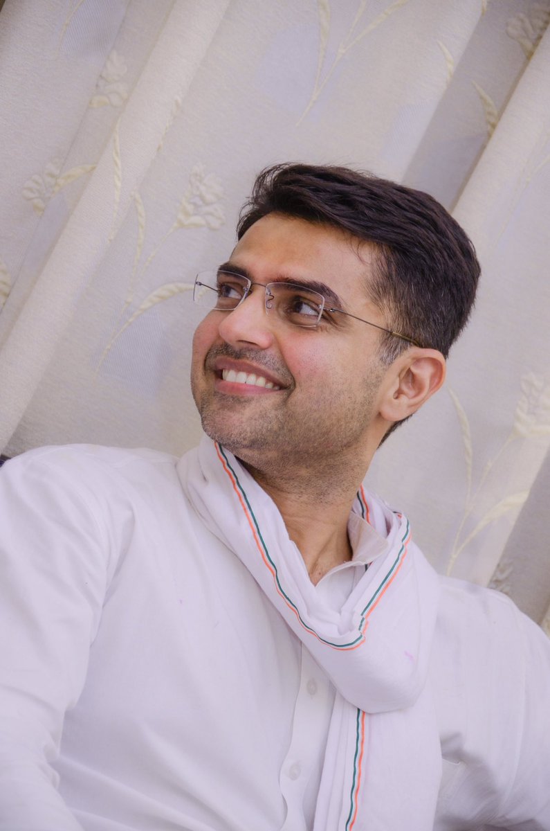 anuragojha71's tweet photo. #सचिन_संग_राजस्थान Sachin Pilot, whom the people of Rajasthan love with heart, respects him because he stands like a family member in their sorrow, pain, happiness, loves every common citizen from the heart https://t.co/nm5QMrtohk