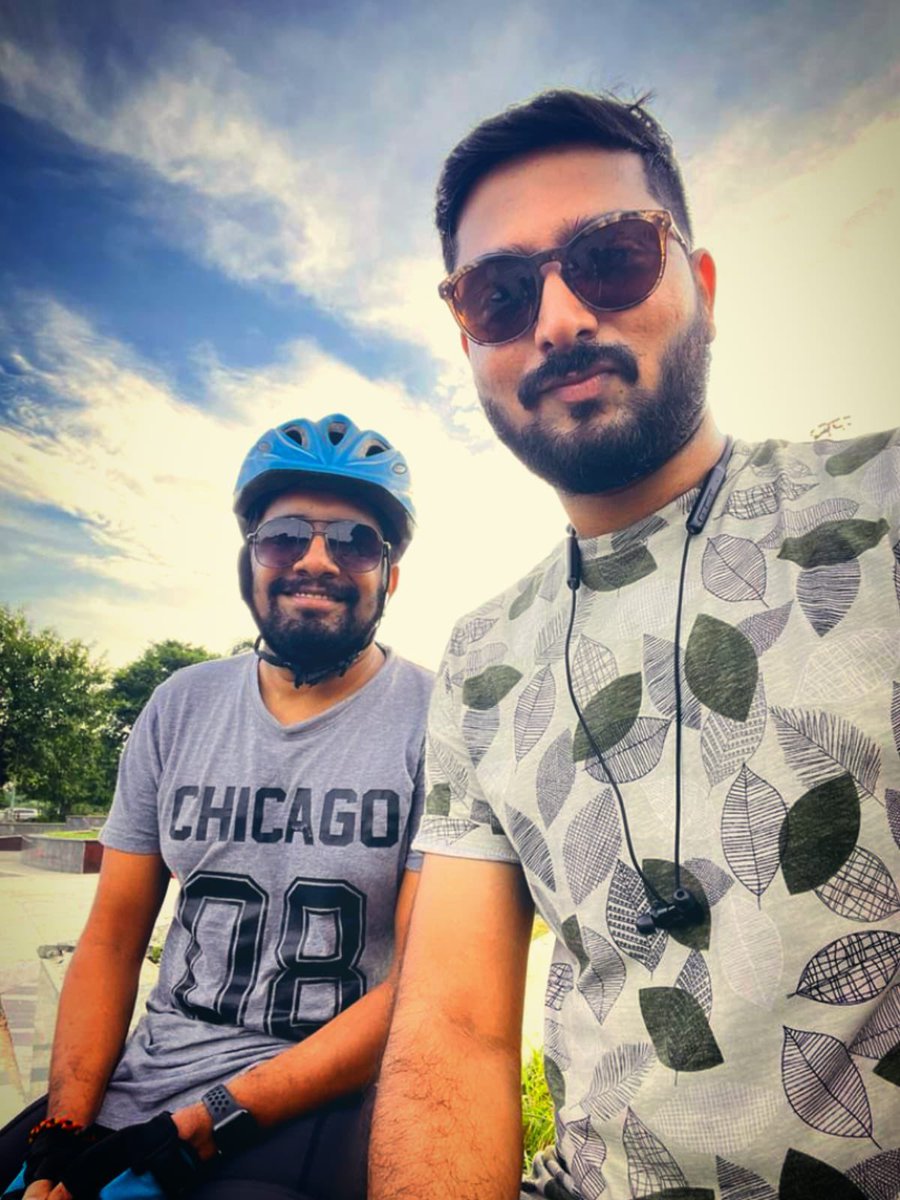 actor_annamalai's tweet photo. Today’s Morn Ride With @karthikswarnak1 🚴♂️👍💪 #EnCyclePedia #Annamalai #NammaChennai #chennai #nepiyarbridge #marinabeach #நான்வீழ்வேன்என்றுநினைத்தாயோ #ownclicks #neverevergiveup #cycling #cyclinglife #cyclingshots #Selfie #Captain @arya_offl #MMDDDDLCTworkout https://t.co/ZTZqYK2S83