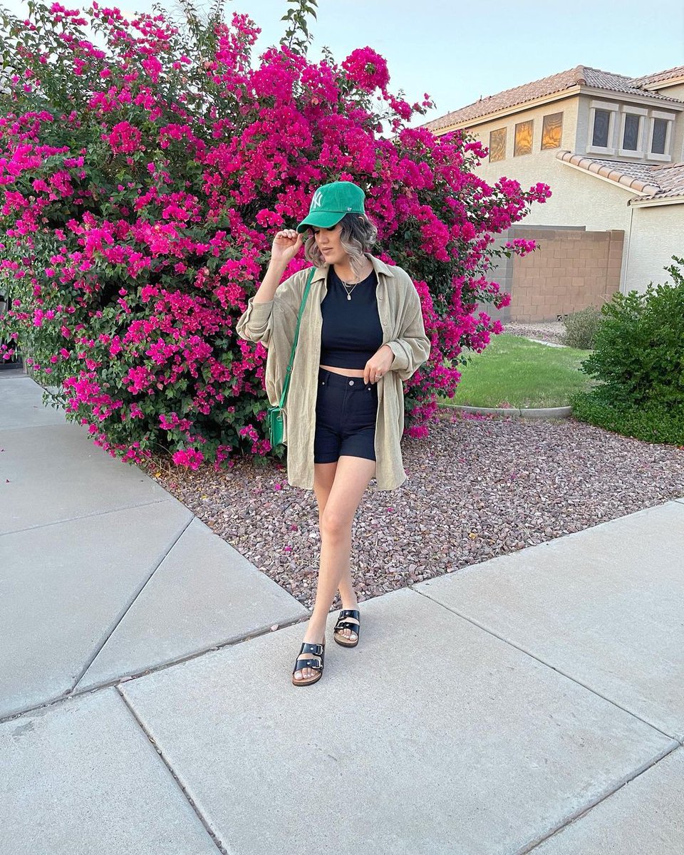 fitvalengift's tweet photo. Summer Vacay mode is still ON. We love those lazy, hazy, crazy days of vacation. 😘😘 @mariacarlos_

https://t.co/JuF5VMUsZX

#Fitvalen #Fitvalenfashion #Fitvalensummer #Fitvalenshoes #summer2022 #shoes #fashion #style #lightblue #Birken #sandals #chic #follow #l4l #like https://t.co/igBxyZ40pv