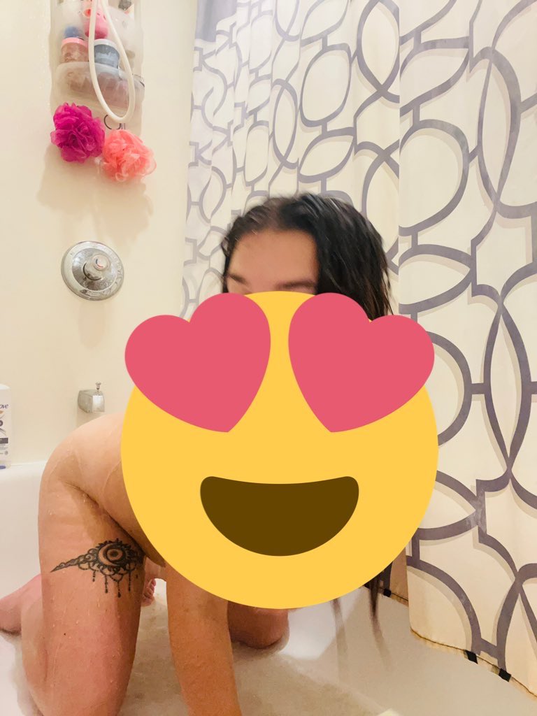 aspyn_jay's tweet photo. 2 spots left for 50% off!!

Full nude content✨
Request always met✨
Promos &amp; specials for loyals✨

Oh, and you get to watch me cum a lot 🫶🏼🤫

https://t.co/fSMMrACNVj https://t.co/kSfsiDoyGt
