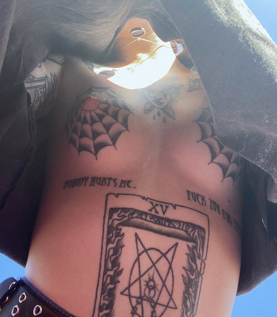 SalemWoodss's tweet photo. Friendly reminder that I do in fact make porn 🧚‍♀️ You can find my work here: https://t.co/Mv5eGRGBED !🍒

Orrr, for my Aussie lovers, I offer a one time buy dropbox with all of my hours and hours worth of content for $120 (to be paid through beemit) 🖤🖤 https://t.co/VMiAT5w5cC