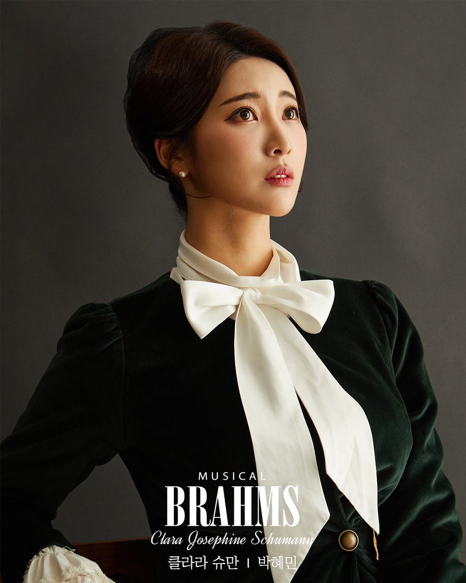 musical_brahms's tweet photo. 뮤지컬 < 𝐁𝐑𝐀𝐇𝐌𝐒 >
🎼 #프로필 사진 공개 

클라라 슈만 役 / 박혜민, 홍미금

“ 수 많은 길 중에 내가 선택한 사람. 클라라 슈만이라는 이름에 나는 후회 없어. ”

📝 RT이벤트
리트윗하면 프로필 공개 게���물당 추첨을 통해 뮤지컬 '브람스' 초대권 증정 (1인 2매)

[1/2] https://t.co/Sfrz4P828R