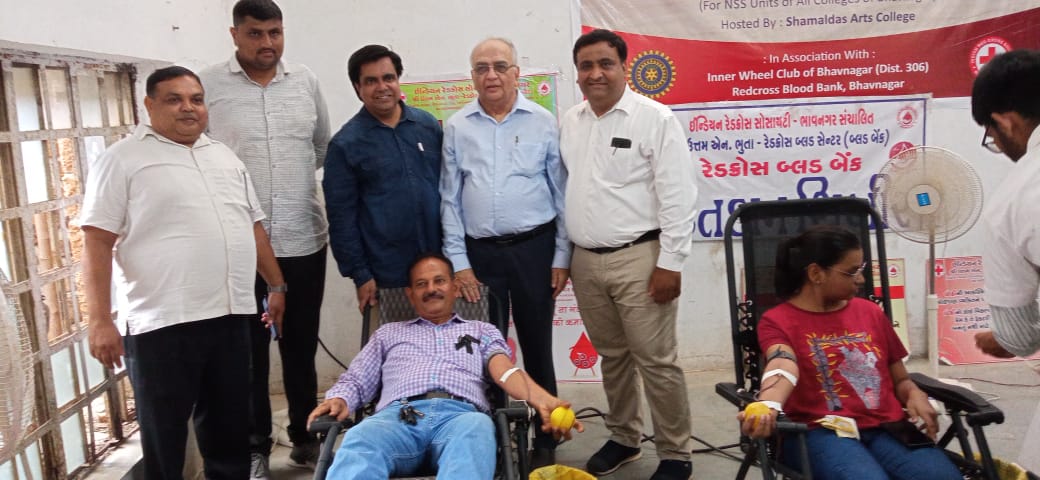 NSSVAMCC15's tweet photo. શામળદાસ કોલેજના યજમાન પદે બ્લડ ડોનેસન કેમ્પ નું આયોજન  તા.૦૫/૦૯/૨૦૨૨ @nssgujarat @_NSSIndia @nssmkbu @YASMinistry https://t.co/0VhhPeONG8
